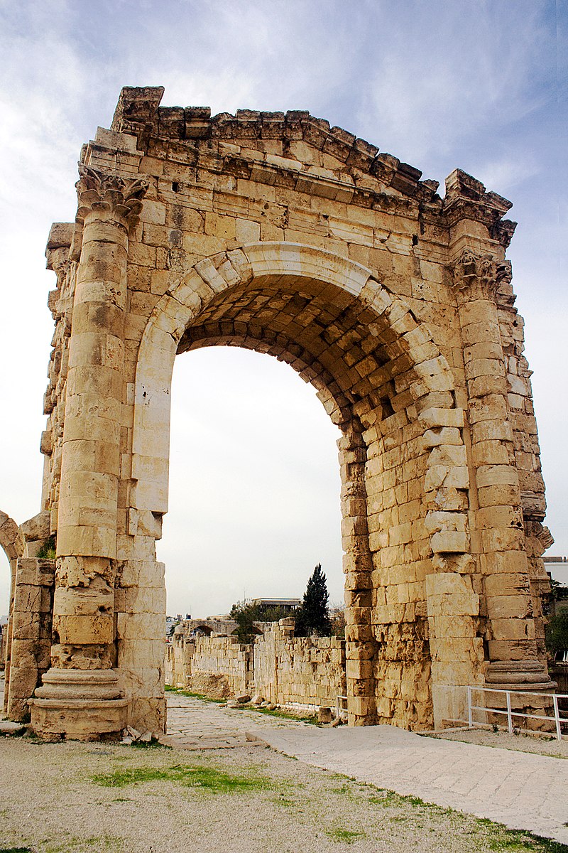 Tyre triumphal arch